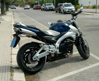 Suzuki GSR 600 