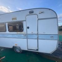 Roulotte con documenti 4,80 mt 4 posti