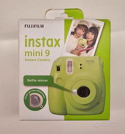 Fujifilm Instax mini 9 fotocamera istantanea NUOVA