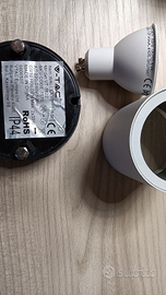 Nr. Tre portalampada doppio da muro