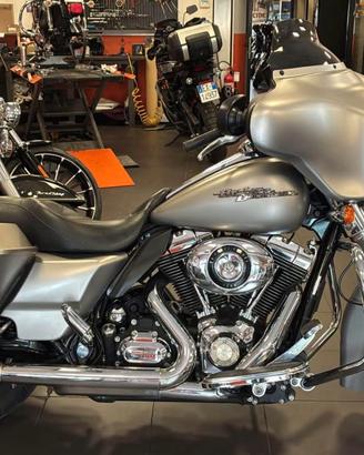 Harley Street Glide perfetta