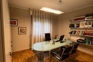 Stanze in ufficio legale