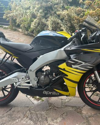 Moto Aprilia rs125