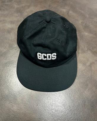 Cappellino GCDS
