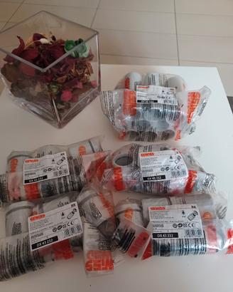 Stock materiale elettrico raccordi tubo gewiss
