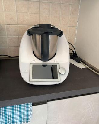 Bimby TM6 bianco completo di accessori €600
