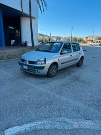 RENAULT CLIO NEOPATENTATI 