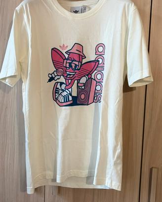 T-Shirt:”Adidas”
