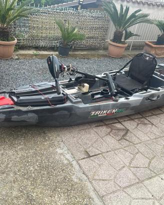 Kayak da pesca Triken 405 con motore elettrico