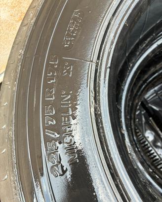 225/75/17.5 michelin