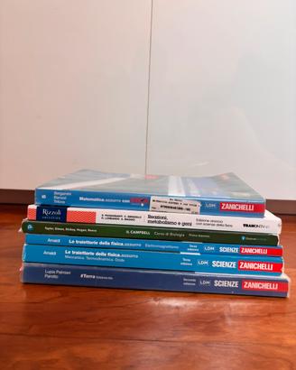 Set libri per scuola superiore scienze/matematica