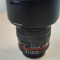 Obiettivo samyang 14mm f2.8 per Nikon