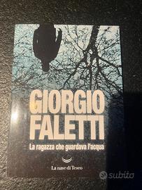 La ragazza che guardava l’acqua