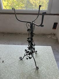 Porta vaso treppiede