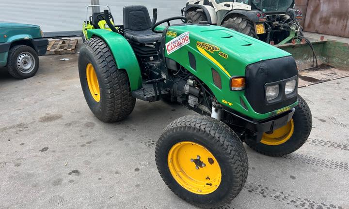 Trattore FERRARI RAPTOR 40 solo 545 ore NON IMMATR