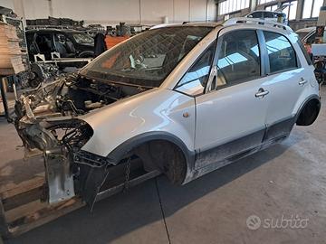 Fiat Sedici anno 2009 ricambi usati