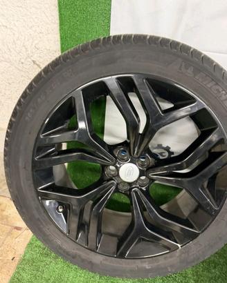 4 cerchi con estive  range rover velar/ evoque R21