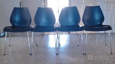 Sedia Kartell Maui blu, by Vico Magistretti