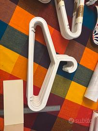 Set di grucce IKEA – Come nuove (Bianche