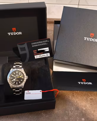 Tudor Black Bay Pro