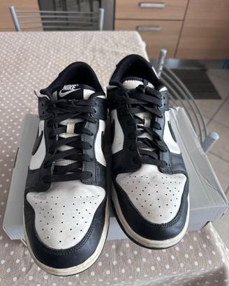 Nike Dunk Low Black White