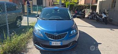 Lancia Ypsilon 1.0 Firefly Hybrid 5P 2022