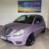 LANCIA Ypsilon 1.3 MJT 75 CV Versus