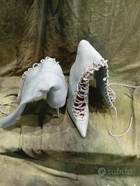 Stivali donna tacco alto con lacci - n. 37