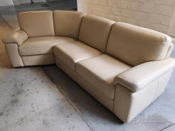 Divano Pelle Angolare Curvo