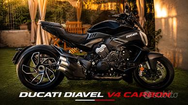 DUCATI DIAVEL V4 vers. CARBON