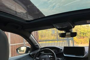 Peugeot 208 GTE exclusive tratt neopatentati 