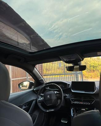 Peugeot 208 GTE exclusive tratt neopatentati 