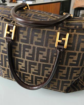 Borsa Fendi pari al nuovo