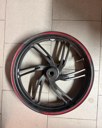 Cerchione Anteriore Honda SH 300-350 Pari al Nuovo
