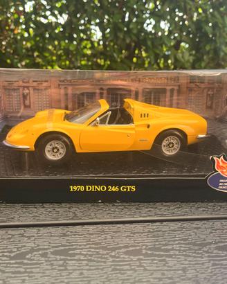 Hot Wheels Ferrari Dino 246 GTS (1970) scala 1:18
