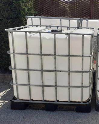 Bidone contenitore acqua