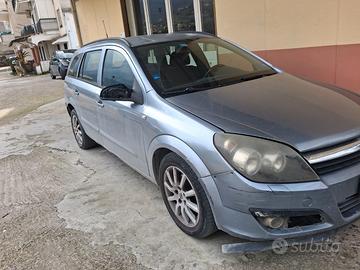 opel astra anno 2004