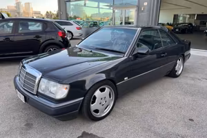 Mercedes-Benz 320 CE 24V cat Coupé