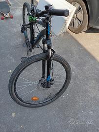 sto vendendo bici rockrider