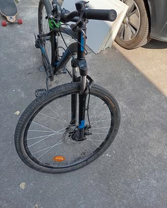sto vendendo bici rockrider