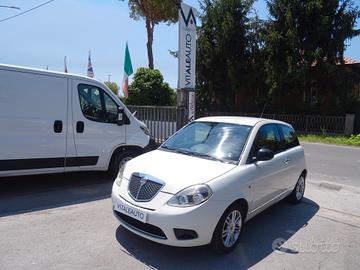 Lancia Ypsilon 1.2 69 CV UNYCA OK NEOPATENTATI