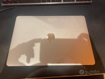 MacBook Air M1 (2020)