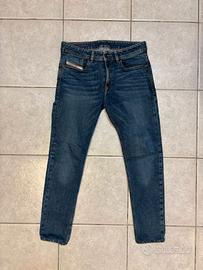 jeans in denim marca Diesel