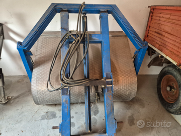 Muletto per trattore con vasca inox per vendemmia