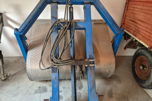 Muletto per trattore con vasca inox per vendemmia