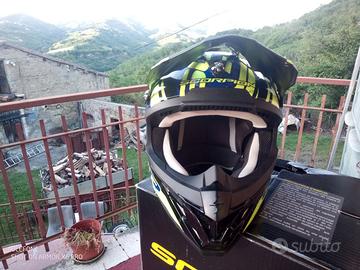 Casco cross
