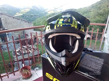 Casco cross