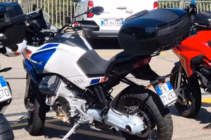 MOTO GUZZI STELVIO 200 TRIBUTO solo 2400 KM