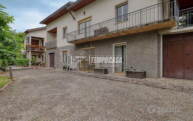 BIFAMILIARE INDIPENDENTE CON GIARDINO