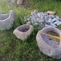Fioriere in pietra calcarea
